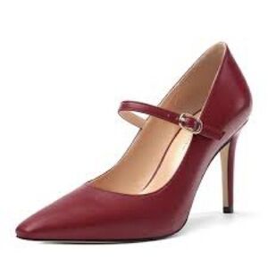NWT MIA red Mary Jane pumps Size: 9M NEW WITH BOX !